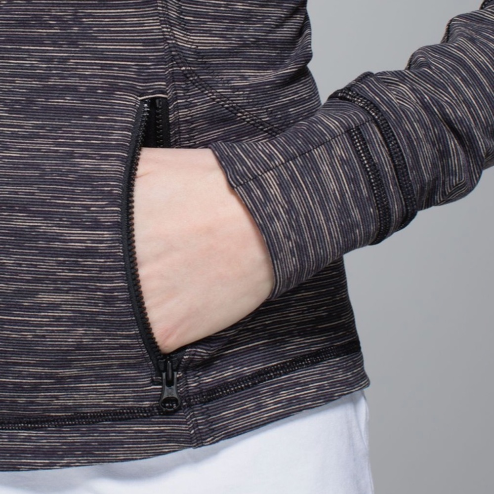 Lululemon Forme Jacket - Picture 7 of 16